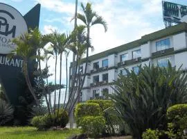 Canoas Parque Hotel, hotel in Canoas