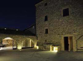 Hotel Photo: Modern Mansion in Tarrega with Pool Nearby