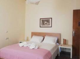 A picture of the hotel: Sunny Serene Apartment Near Knossos Palace 2