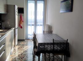 Hotel Photo: Luminoso appartamento in Mirafiori