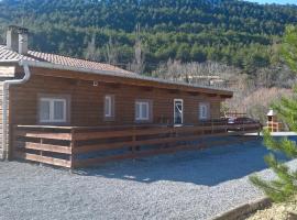 Hotel kuvat: "l,or du temps" chalet appartement 4 personnes + piscine aux pieds des 3 becs.