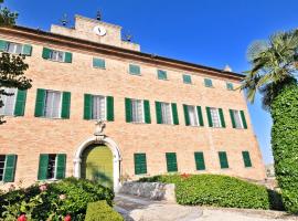 Castello Di Monterado, hotel u gradu Monterado