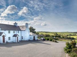 Lastra Farm Hotel, hotel em Amlwch