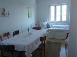 A picture of the hotel: Ferienwohnung am Hannersberg