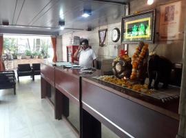 Gambaran Hotel: Maurya Residency