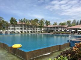 Century Langkasuka Resort Langkawi, hotel in Pantai Cenang