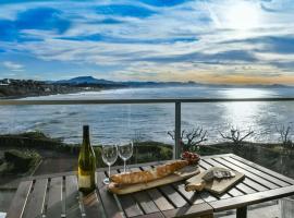 Hotel fotografie: SUPERBE VUE MER ET MONTAGNES