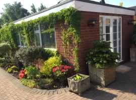 Gambaran Hotel: Cannock Chase Guest House Self Catering incl all home amenities & private entrance