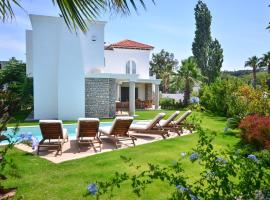Hotelfotos: Bitez Villa Sleeps 8 Pool Air Con WiFi