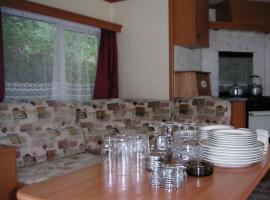 Hotel Photo: Fossa Caravan And Camping Park