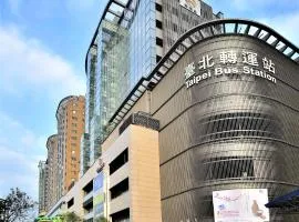 Master Hotel
