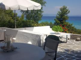 Hotel Photo: A beautiful beachfront maisonette