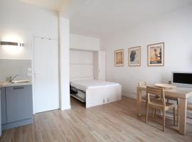 Foto di Hotel: Apartment 2 people close Opéra / Olympia by Weekome