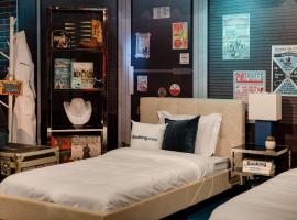 Hotel Photo: Madame Tussauds Nashville - A LIST SUITE