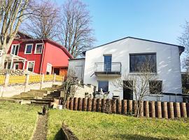 A picture of the hotel: Charmante Ferienwohnung mit großem Garten in Bad Schwartau City nahe Ostsee