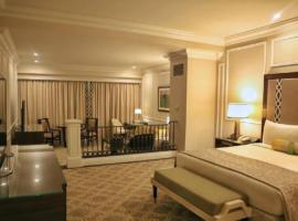 Gambaran Hotel: Warm home welcomes everyone + complete facilities