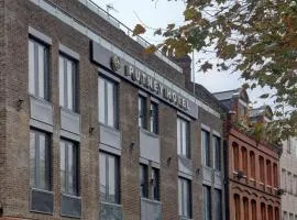 Putney Hotel