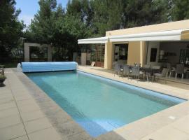 Hotel fotografie: Modern Villa in Blauvac with Swimming Pool