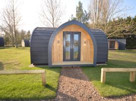 Camping Pods, Carlton Meres Holiday Park, hotell i Rendham