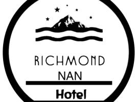 Richmond Nan Hotel, hôtel à Nan