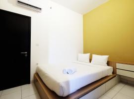รูปภาพของโรงแรม: Minimalist 2BR Casa De Parco Apartment By Travelio