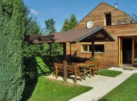 A picture of the hotel: Chalet DolnÃ­ Lhota