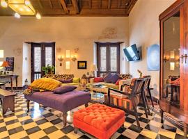 酒店照片: Casa San Pedro - Exclusive 3BR Colonial Apt in Centro Historico by Huespedia