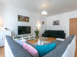 Hotel Foto: Spacious Apartment in the Old Town of Bratislava