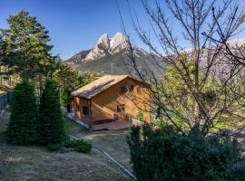 Hotel Photo: Cal Roig - Pedraforca