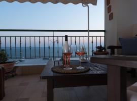 Hotelfotos: Apartment with marina view