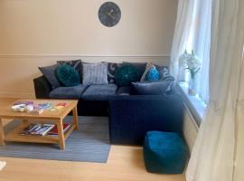 Фотографія готелю: Be My Guest Liverpool - Ground Floor Apartment with Parking