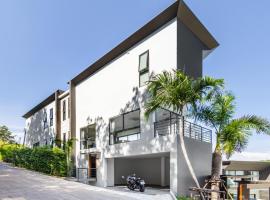 Hotel Photo: 4 Bedroom Private Pool Villa