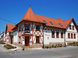 Hotel Foto: Szent Anna Panzió és Étterem