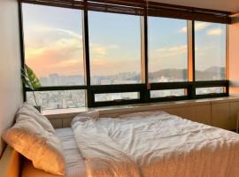 호텔 사진: Hongdae cozy room Spacious and comfortable