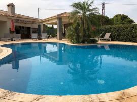 A picture of the hotel: Mendoza VILLA with private POOL