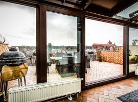 Fotos de Hotel: Apartment with a Terrace over the Old Town Two Bedrooms