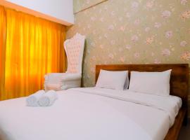 A picture of the hotel: Comfy Studio Apartment at Springlake Summarecon Bekasi By Travelio