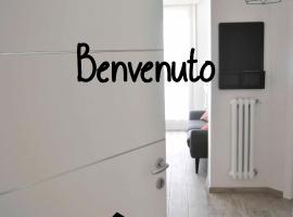 Foto di Hotel: Creative Apartment