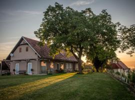 Winzarei, Weingut Tement, hotel en Berghausen