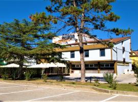 Hotel Santa Lucia, hotell sihtkohas Bastia Umbra