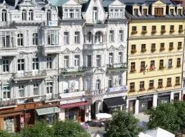 Hotel Palacky, hótel í Karlovy Vary