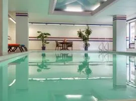 Cartier Place Suite Hotel