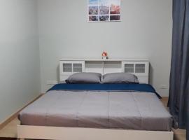 Hotel Photo: 2 storey townhome for daily weekly rent