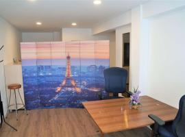 รูปภาพของโรงแรม: 3D French Apartment