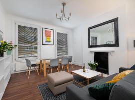 Hotel Photo: Fabulous Designer Duplex in COVENT GARDEN sleeps 8