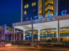 Foto di Hotel: Titanic Port Bakirkoy