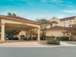 La Quinta by Wyndham Raleigh/Durham Southpoint, hotel v destinaci Durham