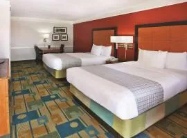 La Quinta Inn by Wyndham Savannah Midtown – hotel w mieście Savannah