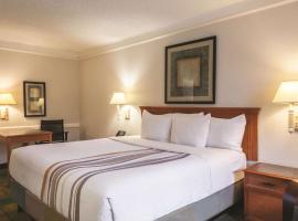 Hotel kuvat: La Quinta Inn by Wyndham New Orleans West Bank / Gretna