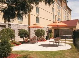 La Quinta by Wyndham Atlanta Airport North, hotel in Atlanta